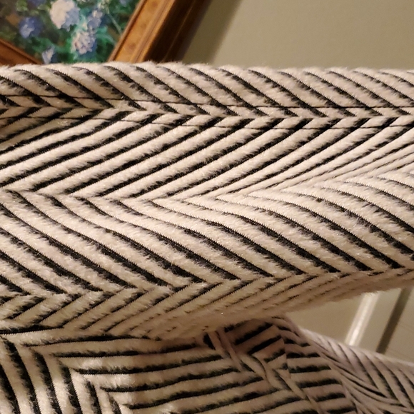 Hilton Hollis tailored chevron stripe jacket - Picture 5 of 10